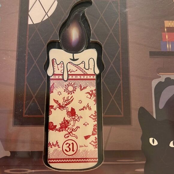 Loungefly X Hocus Pocus Black Flame Candle Lenticular Pin LE only 2000!! - Picture 4 of 9
